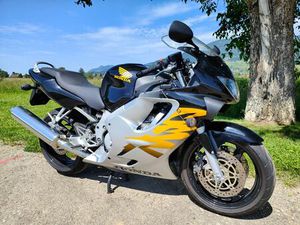 SCHÖNE HONDA CBR600F ZU VERKAUFEN