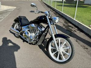 HONDA VT 1300 CX ABS FURY – 2010 – SEULEMENT 2’500 KM