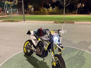 HUSQVARNA 701 SM 2022