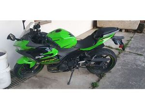 KAWASAKI NINJA 400 ABS - MOTO SPORTIVE VERTE ET NOIRE!