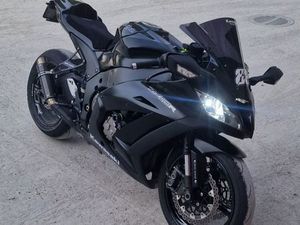 KAWASAKI NINJA ZX 10R