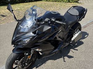 KAWASAKI Z1000 SX ABS JG. 2019 FRISCH AB.MFK