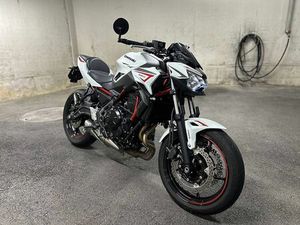 KAWASAKI Z650 MIT NUR 2136KM