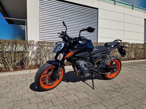 KTM 790 DUKE KM 4 610 JG 2020 AUS 1 HAND NEUPREIS 11 000 CHF