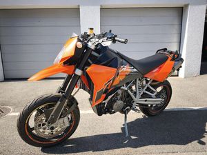 KTM 950 SUPERMOTO
