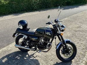 MASH BLACK SEVEN 125 CCM MOTORRAD