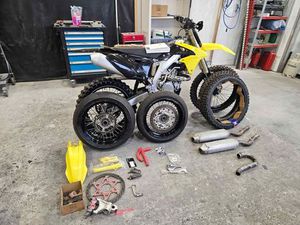 SUZUKI RMZ 450 MOTOCROSS - SUPERMOTO