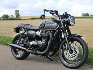 TRIUMPH BONNEVILLE T120 BUD EKINS SPECIAL EDITION