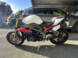 TRIUMPH SPEED TRIPLE R