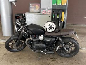 TRIUMPH STREET TWIN 900I - TOP ZUSTAND (AB MFK)