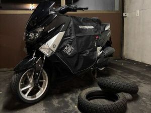 YAMAHA N-MAX 125 GEPFLEGT