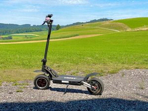 E SCOOTER VMAX R55 USAIN ROLLED (55 KM/H, 2100 W)