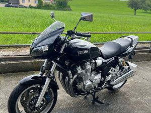 YAMAHA XJR 1300, TOP ZUSTAND