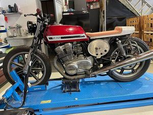 YAMAHA XS500 1976