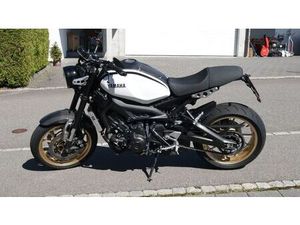 YAMAHA XSR 900