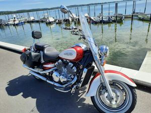 YAMAHA XVZ 1300A COSTUM ROYAL STAR