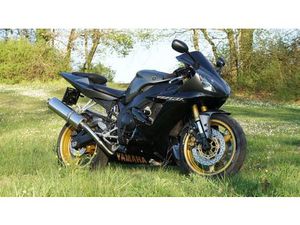 YAMAHA R1 2003