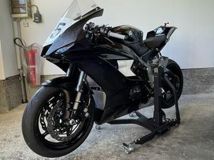 YAMAHA R6 RJ27 RENNSTRECKE