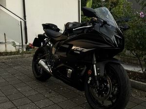 YAMAHA R7 (2025 - 35KW GEDROSSELT)