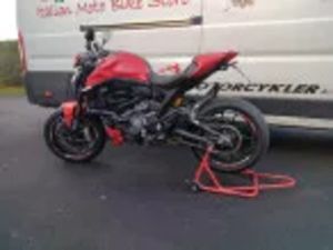 DUCATI MONSTER