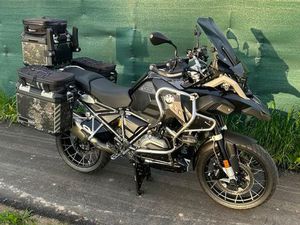 BMW R 1200 GS ADVENTURE TRIPLE BLACK