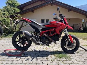 DUCATI HYPERMOTARD 821