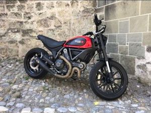 DUCATI SCRAMBLER ICON 800