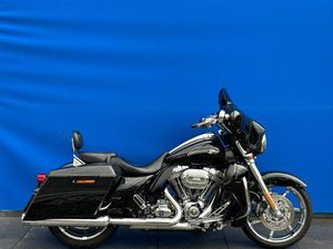 HARLEY-DAVIDSON STREET GLIDE CVO 110 FRISCH AB MFK