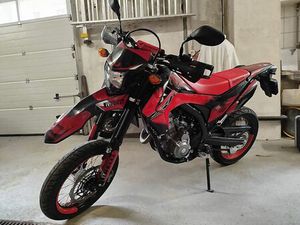 HONDA CRF 250 M SUPERMOTO