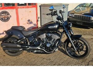 INDIAN CHIEF DARK HORSE, TOP ZUSTAND, ERST 2`805 KM