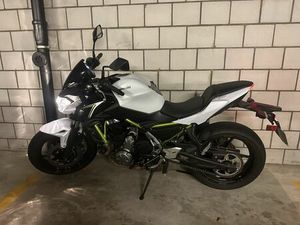 KAWASAKI Z650 / 35KW / TIEFERGELEGT