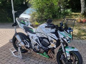 KAWASAKI Z800 - CONFIGURATION UNIQUE