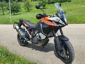 KTM ADVENTURE 1050