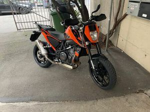 KTM 690 DUKE