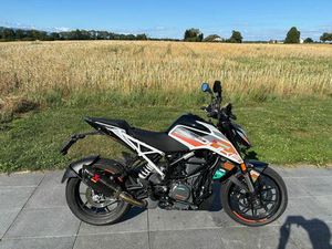 KTM DUKE 390, ANNÉE 2022