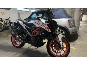 KTM DUKE 390