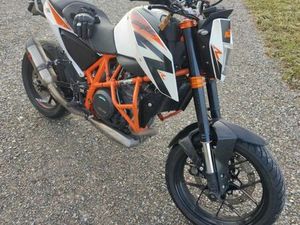KTM DUKE 690R (32KW)