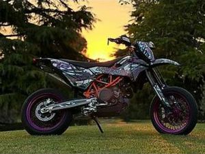 KTM 690 SMC R