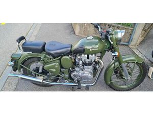 ROYAL-ENFIELD CLASSIC 500 BATTLE GREEN