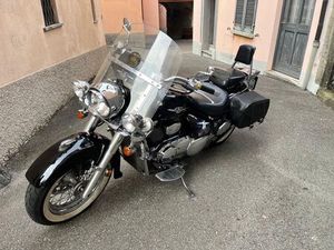 MOTO SUZUKI BOULEVARD C50