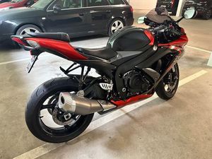 SUZUKI GSX-R 750 K8, GEPFLEGT.