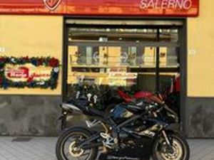 TRIUMPH DAYTONA 675 NERA 2010