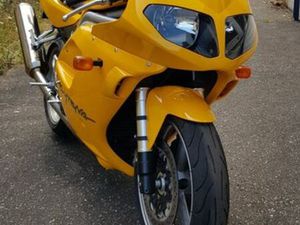 TRIUMPH DAYTONA 955I
