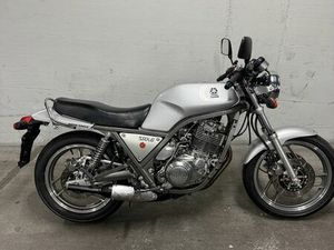 YAMAHA SRX 600