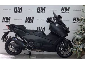 YAMAHA TMAX 560