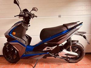 TOP ELEKTRO-ROLLER BOSCH 3000 WATT MOFA MOPED SCOOTER