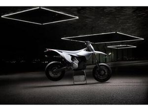 STARK VARG SM MODELL 2025 / SNOW WHITE - AUF LAGER