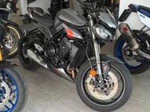 TRIUMPH STREET TRIPLE 765 RS 2023
