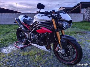 TRIUMPH SPEED TRIPLE R