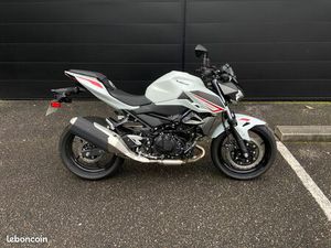 KAWASAKI Z400 BLANC ABS 2023